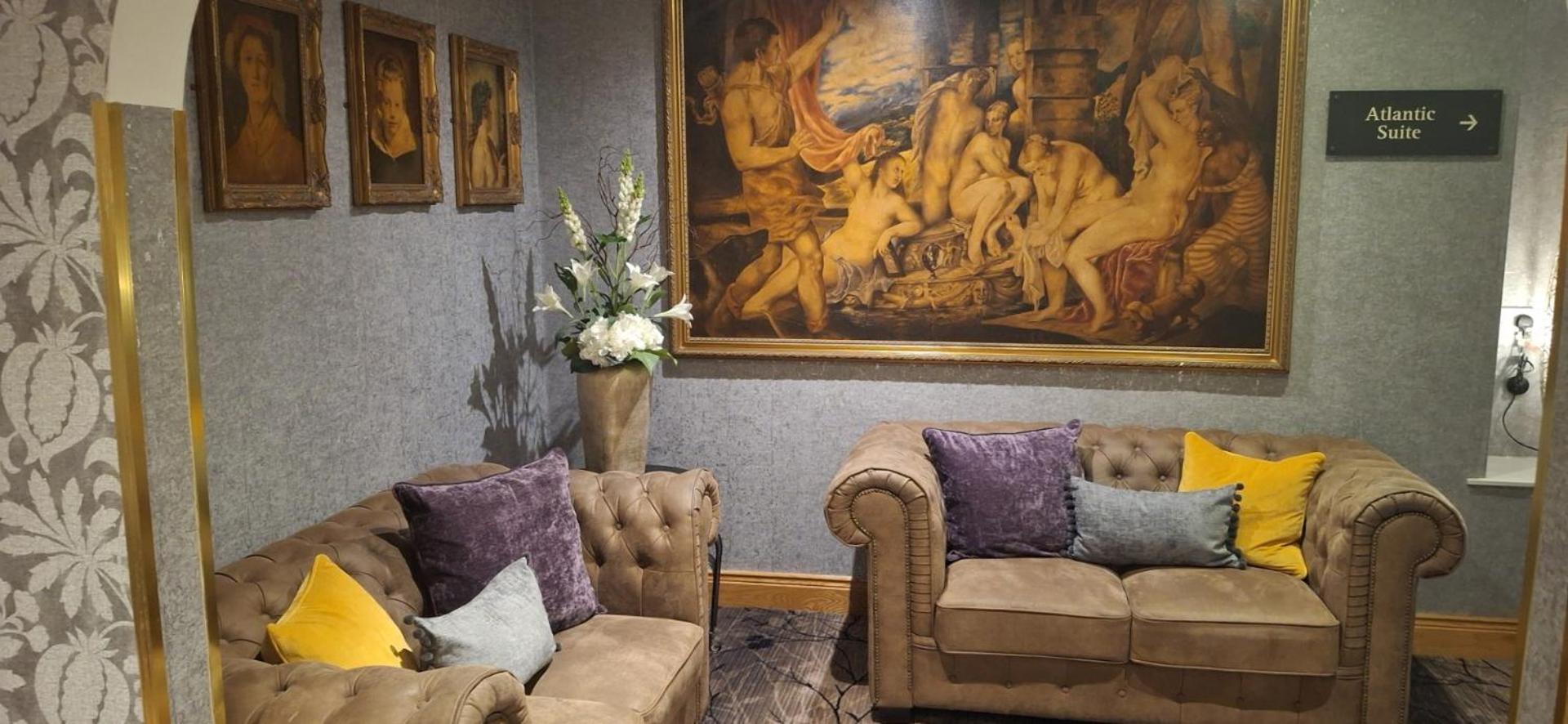 Royal Court Hotel