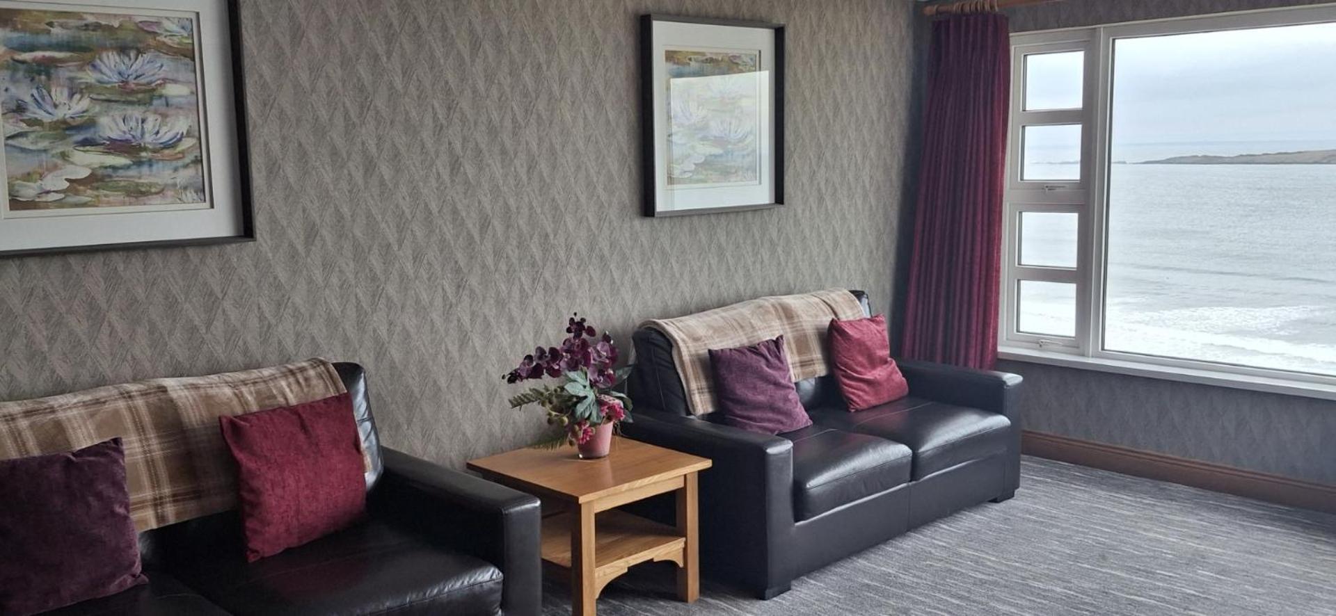 Royal Court Hotel 3*