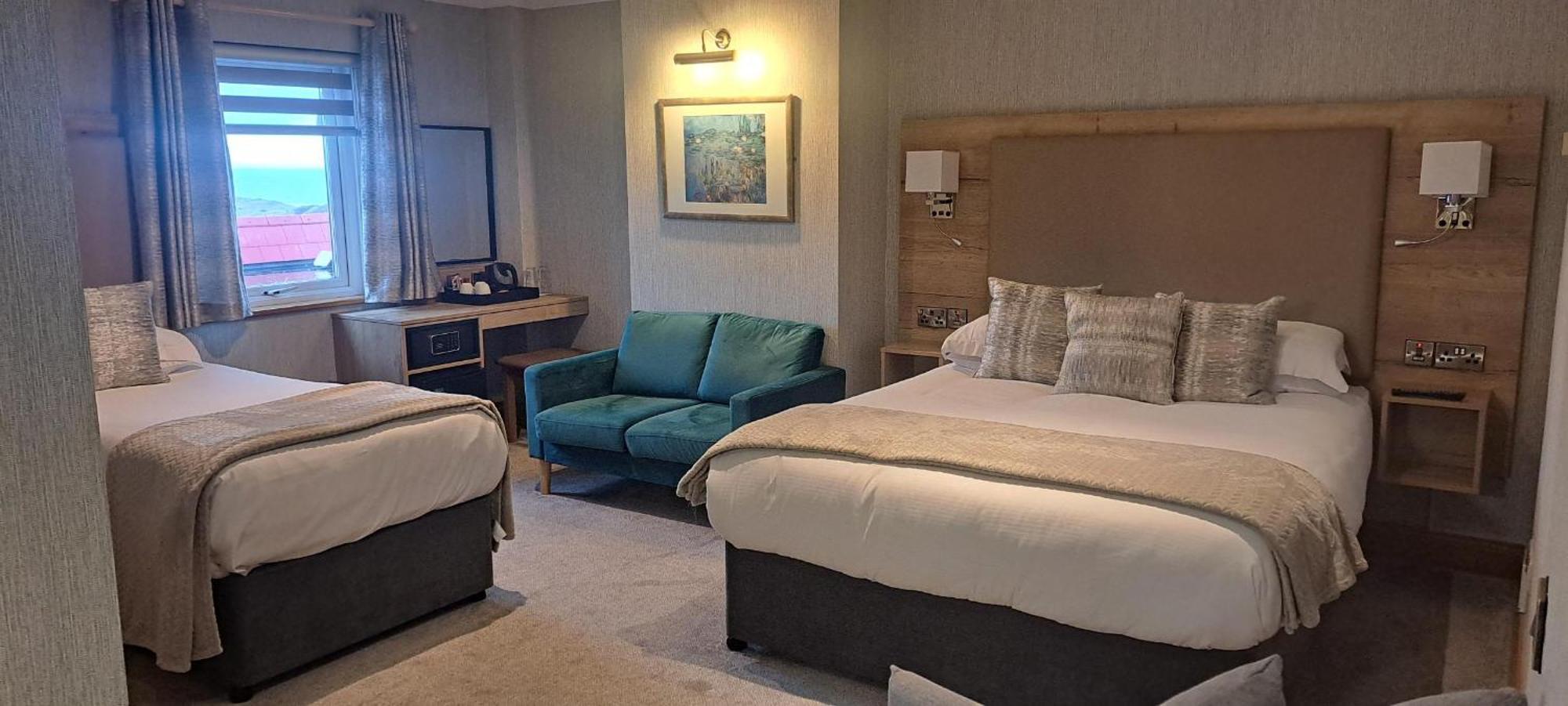 Royal Court Hotel 3*